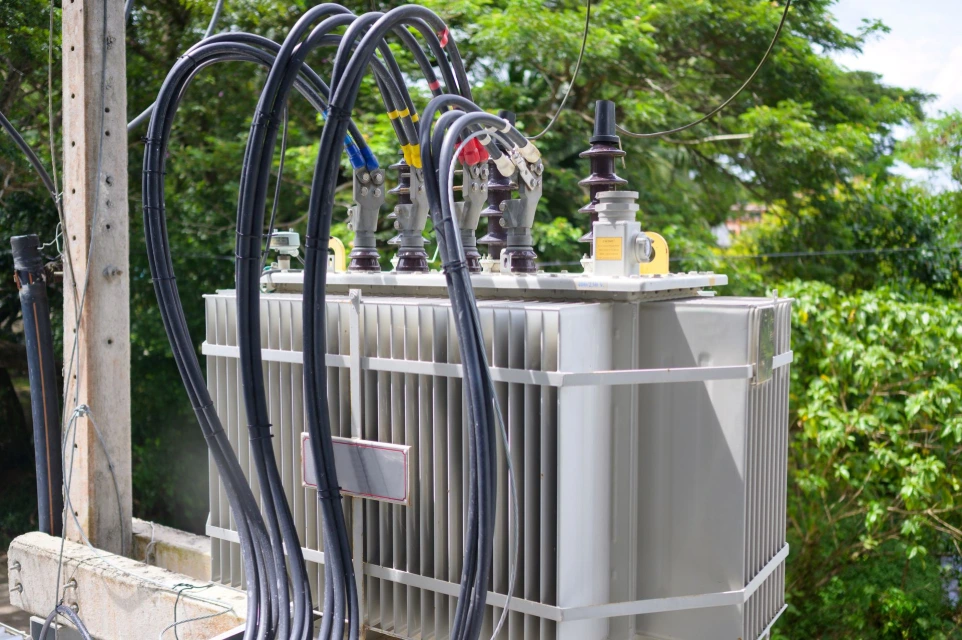 Detect hotspots on transformers, switchgear and cable terminations with battery-free sensors. Prevent failures, extend asset life across power grid networks.